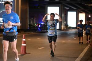 BIB: 1240, 12143
                            <button type="button" onclick="openModal(18796973)" class="btn btn-primary btn-sm float-right btn-popup" data-toggle="modal" data-target=".modal-high-quality">
                        <i class="fas fa-shopping-cart"></i> Add to Cart
                    </button>
                                            <button type="button" onclick="isThisMe(18796973, true)" class="btn btn-success btn-sm float-right btn-popup btn-isme hidden" data-toggle="tooltip" data-placement="bottom" title="นี่คือรูปของคุณใช่ไหม คลิกที่นี่เพื่อเอาเข้าอัลบั้ม">
                        <i class="fas fa-plus"></i> Add to album
                    </button>
                    <button type="button" onclick="isThisMe(18796973, false)" class="btn btn-warning btn-sm float-right btn-popup btn-isnotme hidden">
                        <i class="fas fa-ban"></i> Remove from album
                    </button>